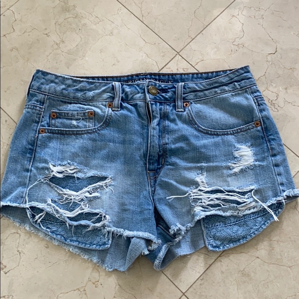 LIKE NEW AMERICAN EAGLE SHORTS